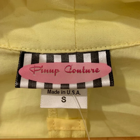 Pinup couture fitted flowers with plunging neckline - Picture 2 of 2